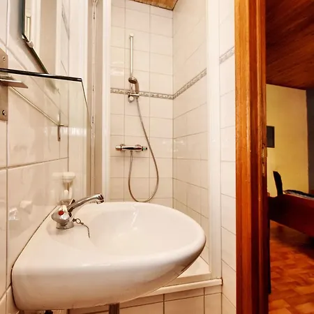 Modern Holiday In With Sauna